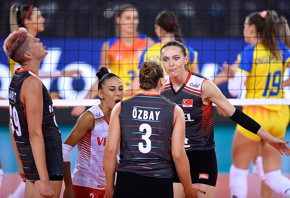 Türkiye-Ukrayna maçında korkutan anlar