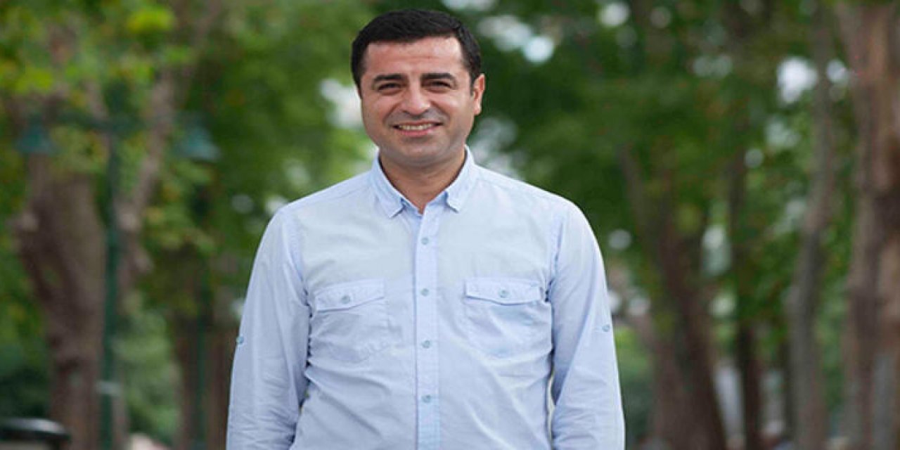 "Ezilenlerin direnişi karşısında faşizm dağılma ve çöküşle yüz yüze kaldı!" Selahattin Demirtaş "Faşizmin yerine özgürlük çizgisini hakim kılmak için mücadele yürütüyoruz"
