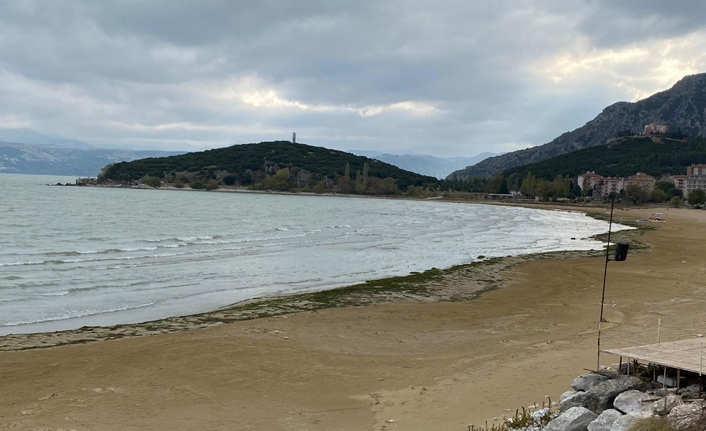 Eğirdir Gölü'ne giren 10 yaşındaki Mehmet Burak'tan acı haber