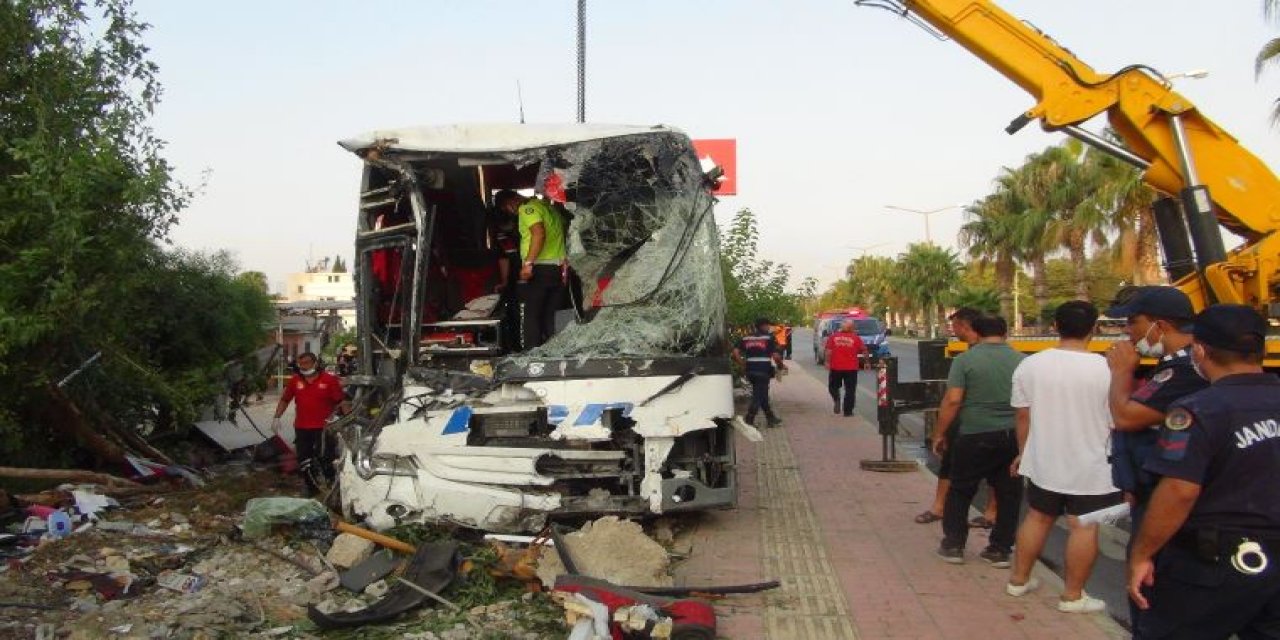 Yolcu otobüsü şarampole yuvarlandı: 33 yaralı!