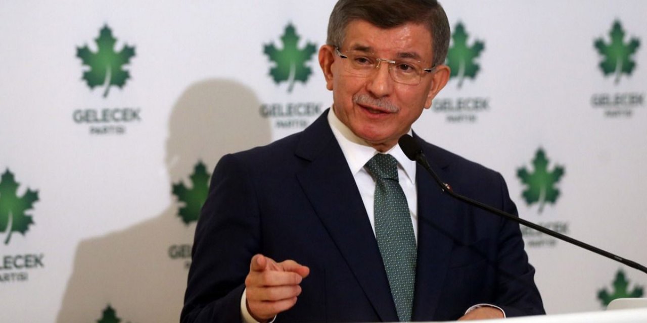 "Egemenlik haklarının ihlalidir" Ahmet Davutoğlu'ndan "mülteci kampı" tepkisi! "Türkiye adına bu açıklamayı nasıl yaparsınız?"