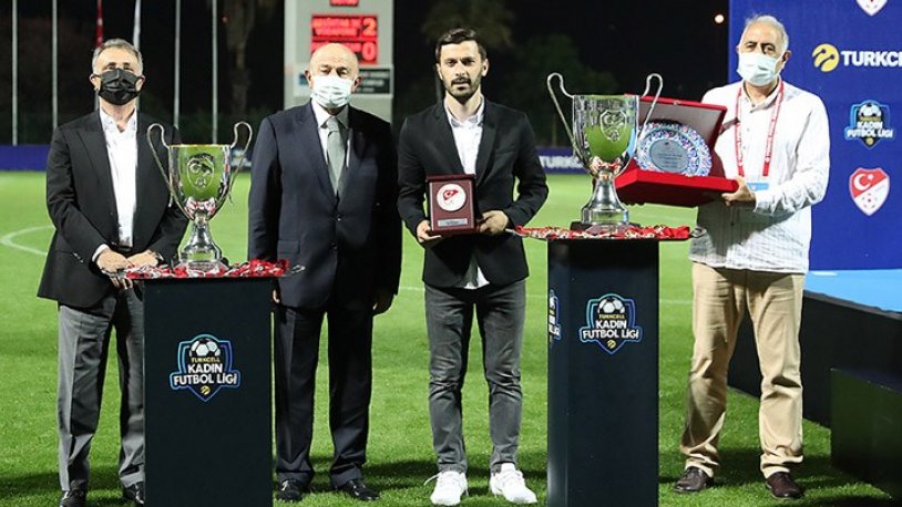 Kadın sporcuya şiddet uygulamış olmasına rağmen ödül verilmişti... TFF'den skandal savunma!