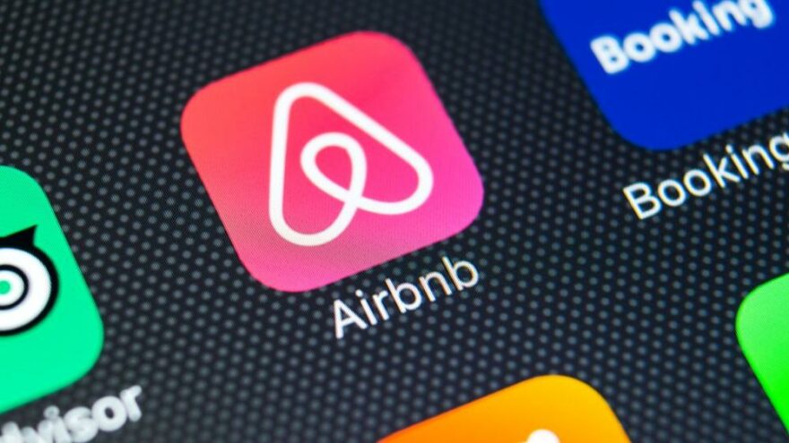 Airbnb'den açıklama: 20.000 Afgan mülteciye ev sağlayacağız