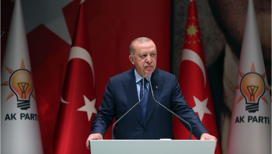 Erdoğan, 20'nci yılında AKP'yi yazdı! "Kendilerini ülkenin de sahibi sanan bir avuç azgın azınlığın kurduğu..."
