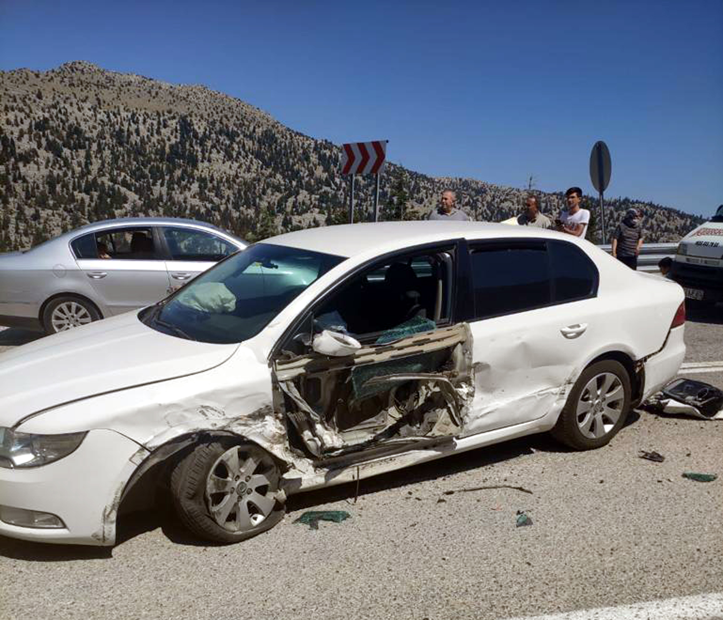 Antalya’da zincirleme kaza