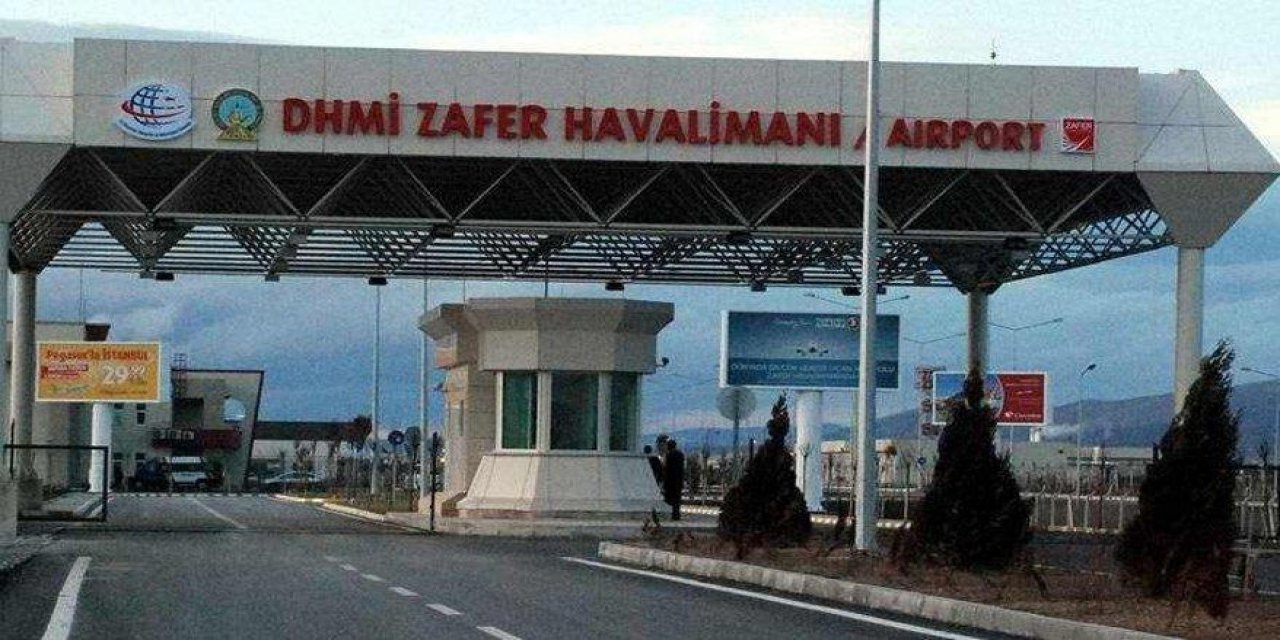 Yap-İşlet-Devret modeliyle yapılmıştı... Zafer Havalimanı yolcu garantileriyle satışa çıkarıldı!