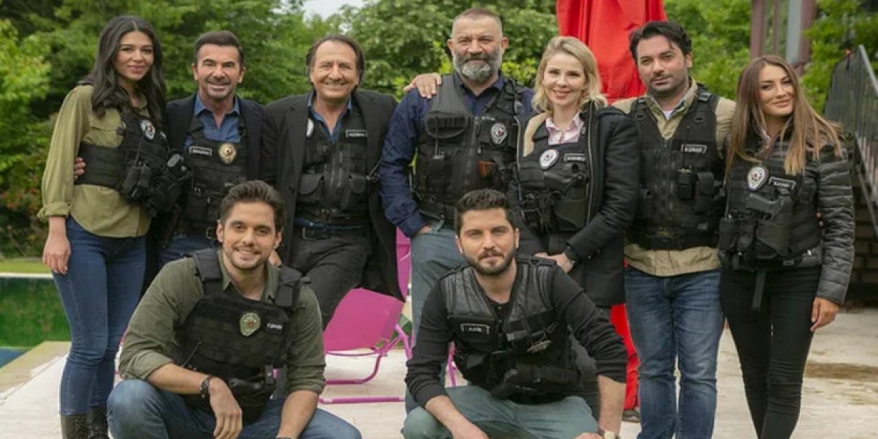 Arka Sokaklar dizisine flaş transfer! Bakın hangi tescilli güzeli kadrosuna dahil etti?