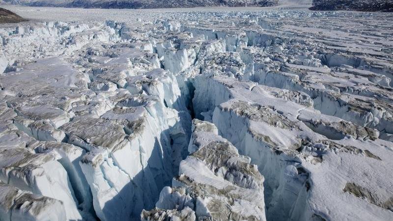 Grönland’da rekor erime! Gezegen alarm veriyor