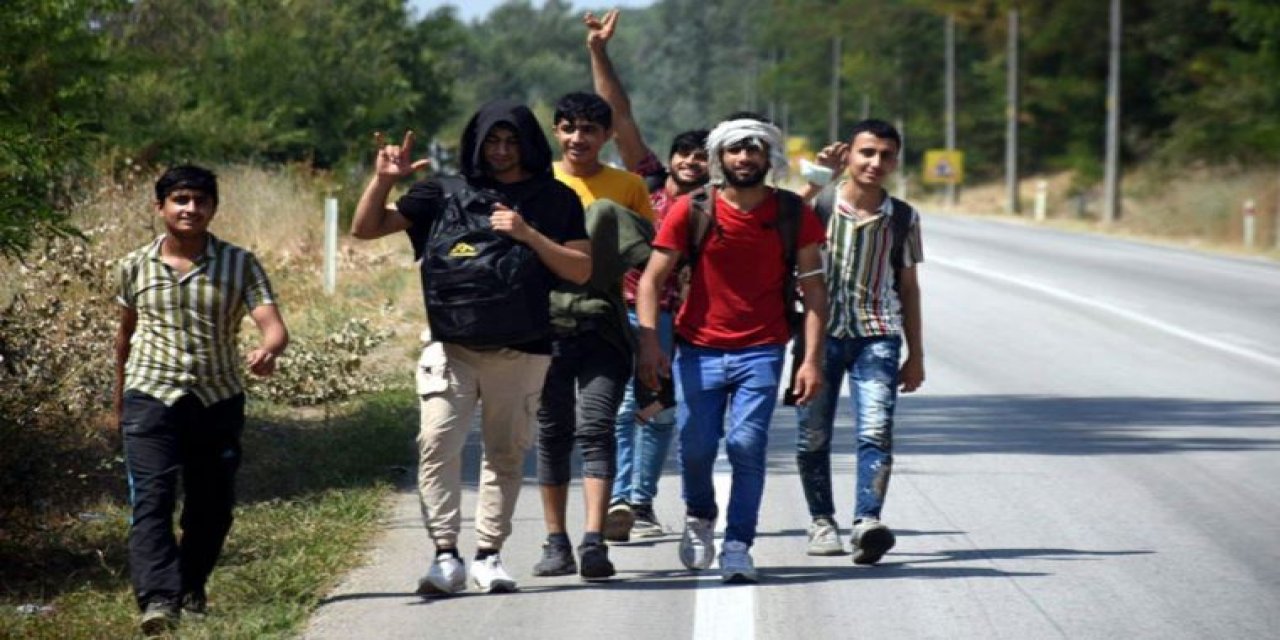 Afgan göçmenleri harekete geçiren söylenti... Sınıra akın ettiler!