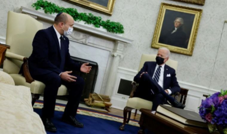 Bu görüntüler dünyanın gündemine oturdu! Joe Biden, Naftali Bennett ile toplantı yaptığı sırada...