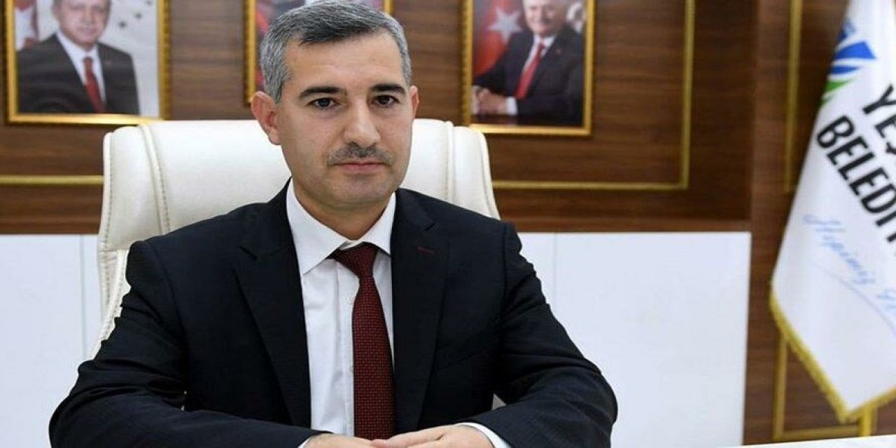 "Göçmen kaçakçılığı" ve "Gri pasaport" skandalı ile gündeme gelmişti... AKP’li başkan 950 bin liraya ekrana çıkacak!