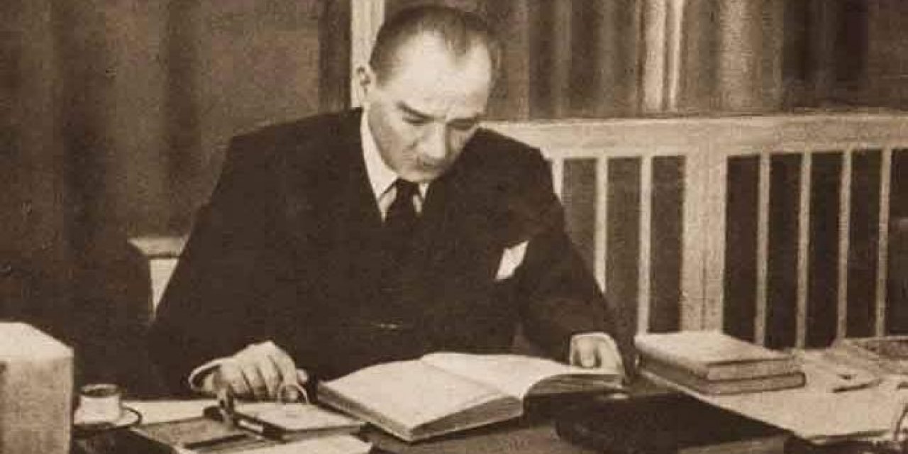 "Devrimlerin sürecek büyük Atatürk…" Murat Ağırel yazdı! "Atatürk'ün Büyük Taarruz'dan 4 gün önce okuduğu kitap"