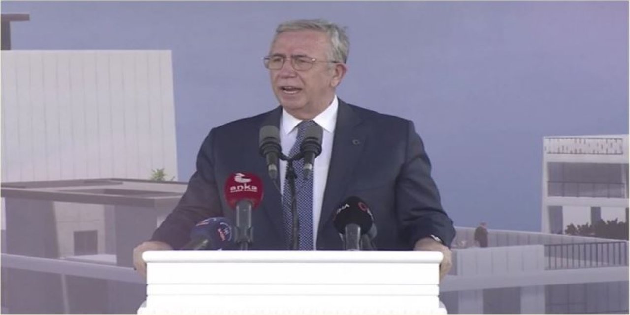 Dinozor heykelleri, hayali yatırımlar, kapılar, kediler, ranta dayalı dev bloklar... Mansur Yavaş'tan Melih Gökçek'e gönderme!