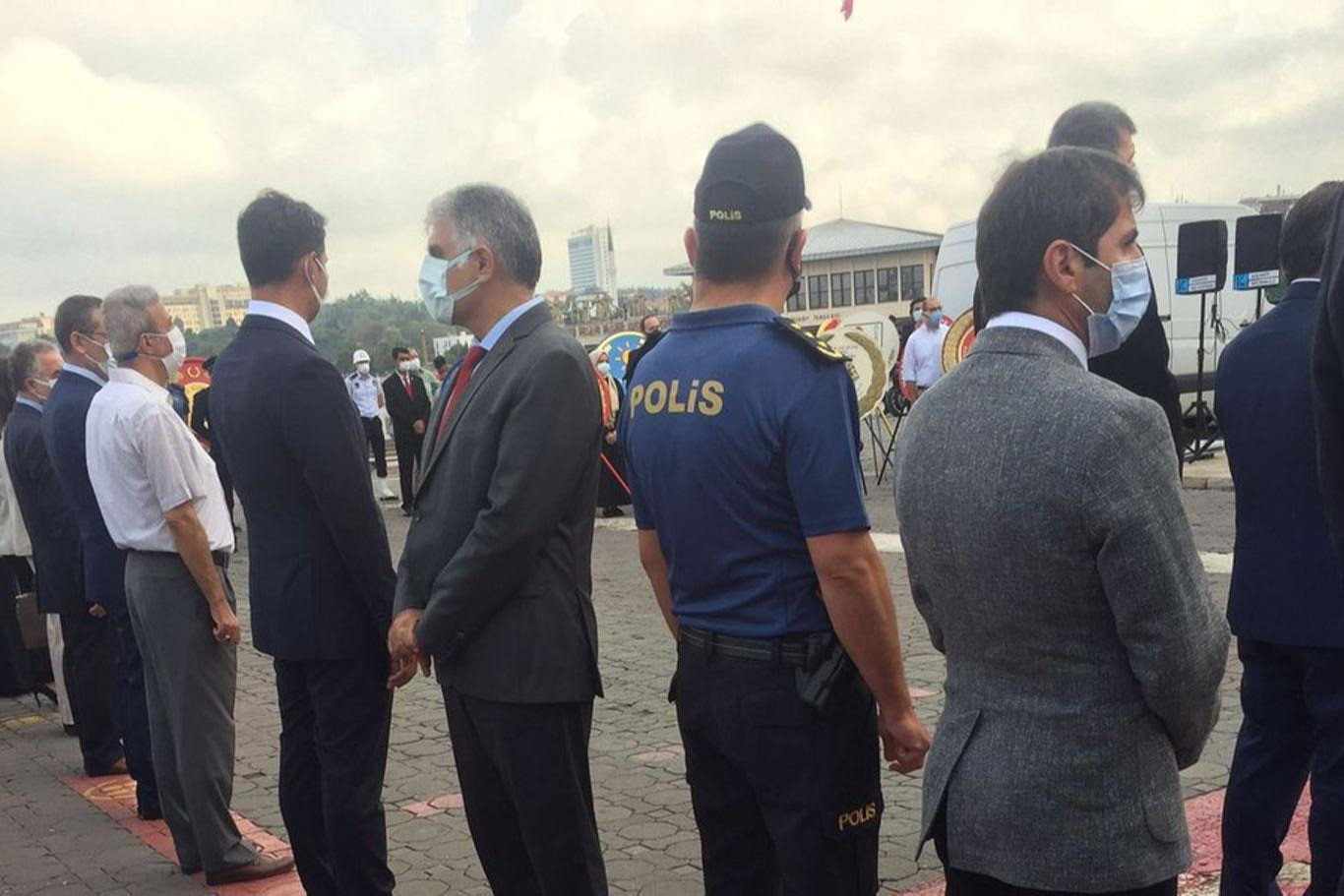 30 Ağustos Zafer Bayramı töreninde Erdoğan'a şok! Erdoğan'ın mesajı okunurken arkasını dönerek protesto etti