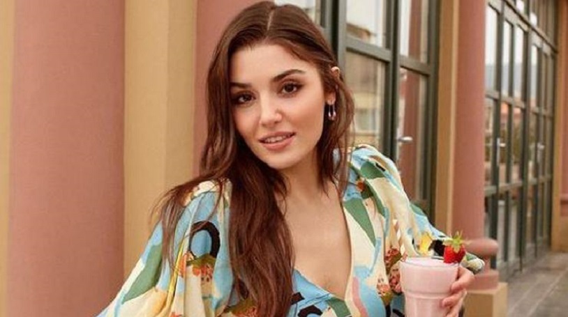 Ünlü oyuncu Hande Erçel'den yeni hamle! Takipten çıktı