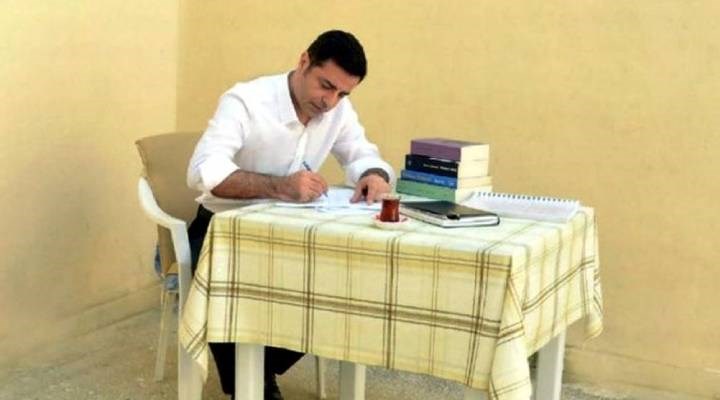 Selahattin Demirtaş'tan Tunceli'deki yangınlara ilişkin yorum! "Bu anlayışı hakim kılmadan ülkeye eşitliği, adaleti ve barışı getiremeyiz"