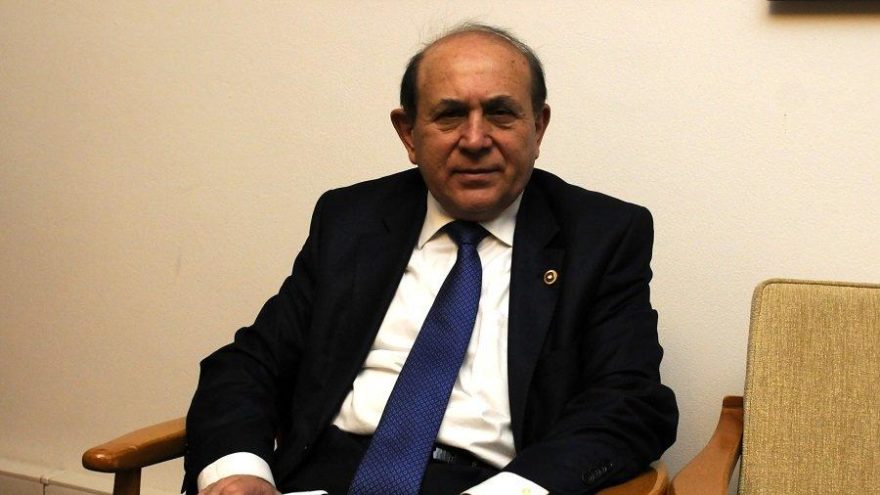 Bakan Koca'dan Burhan Kuzu için başsağlığı mesajı 
