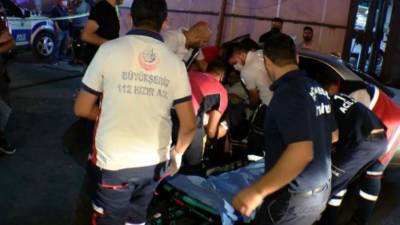 Park halindeki otomobilinde oturuyordu, silahlı saldırıya uğradı