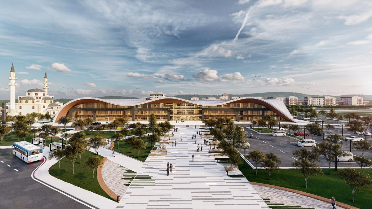 Yaşanan felaketlerden yine ders çıkarılmadı! Trabzon’da dere yatağına otogar inadı…