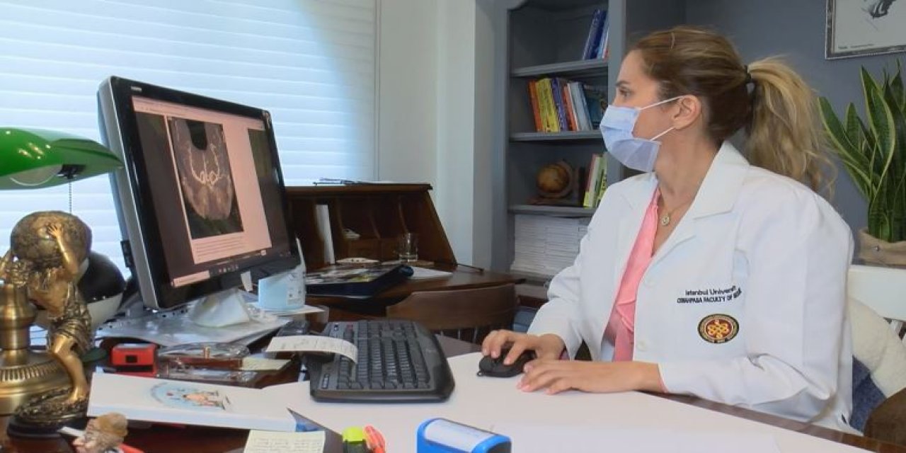 “GRİP İLE COVİD BİR ARADA GÖRÜLÜRSE İNME RİSKİ KATLANIR” EN YAYGIN BELİRTİ BAŞ AĞRISI; Gençlerde ve çocuklarda görülme sıklığı çok yüksek!