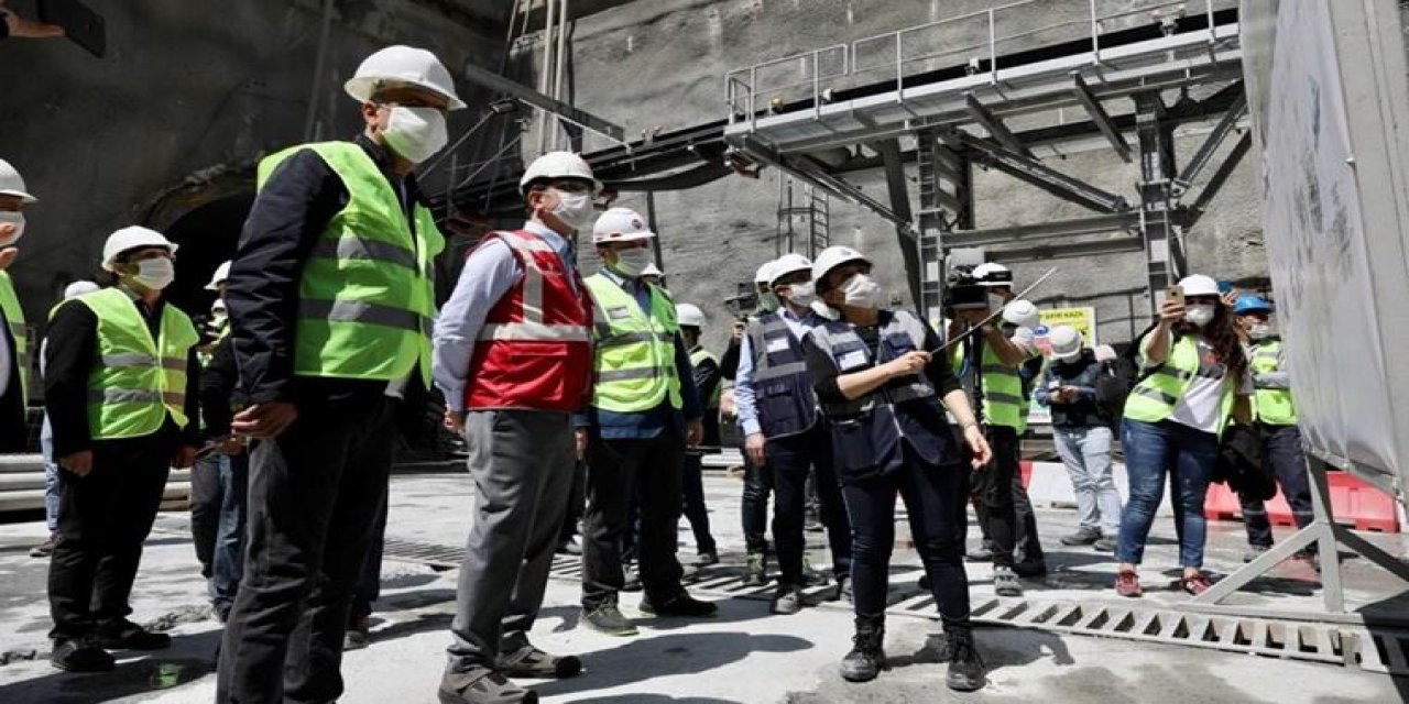 KESİNLİKLE TARİHE GEÇİYORSUNUZ: Ekrem İmamoğlu  İBB’nin metro şantiyelerini gezdi