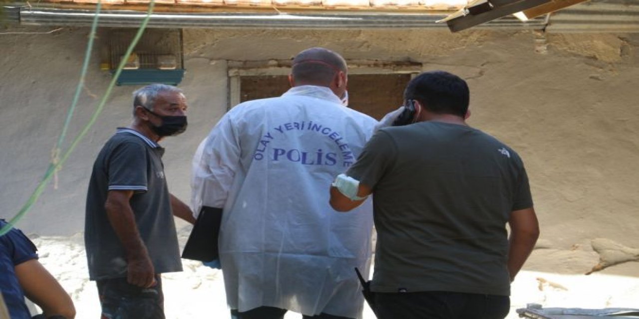 Antalya’da inşaat işçisinin cansız bedeni arkadaşlarıyla birlikte kaldığı gecekonduda ölü olarak bulundu.