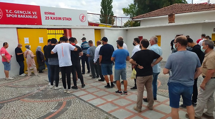 TFF stadyuma giriş şartlarını güncellemişti... Aşı olmayanlar stadyuma alınmadı