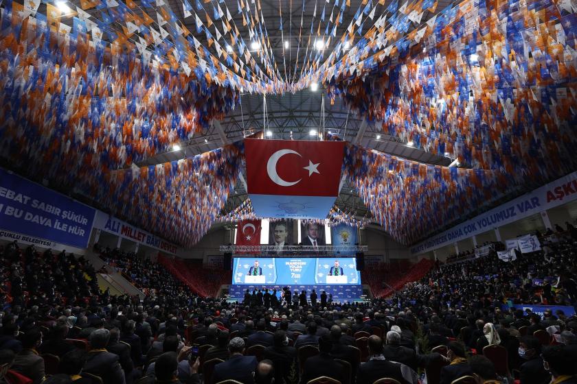 Akit yazarından AKP'yi kızdıracak sözler: "İçindeki kurtlar, zihniyeti bozuk kişiler..."