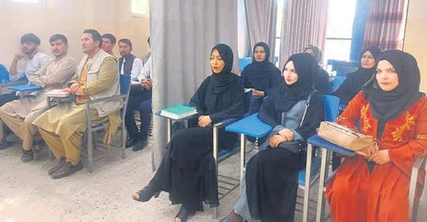 Yönetimi ele geçirdiklerinde verdikleri mesaj 'ılımlı' bulunmuştu... İşte Taliban'ın akılalmaz uygulaması