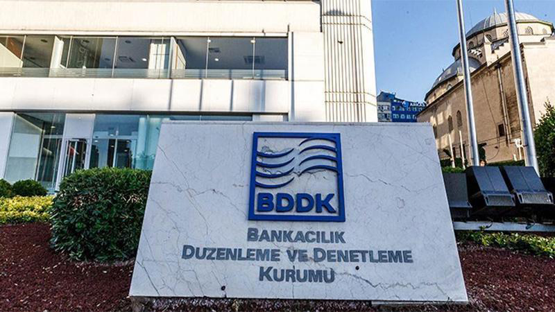 Bankalar iktidarın 'kredileri kısın' talebine karşı çıktı