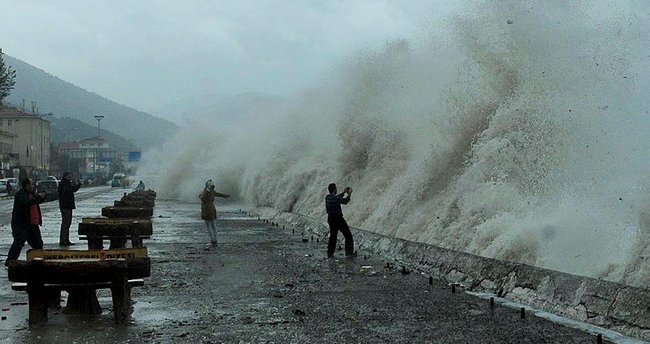 Meteoroloji'den daha önce selin vurduğu Kastamonu ve Sinop için uyarı