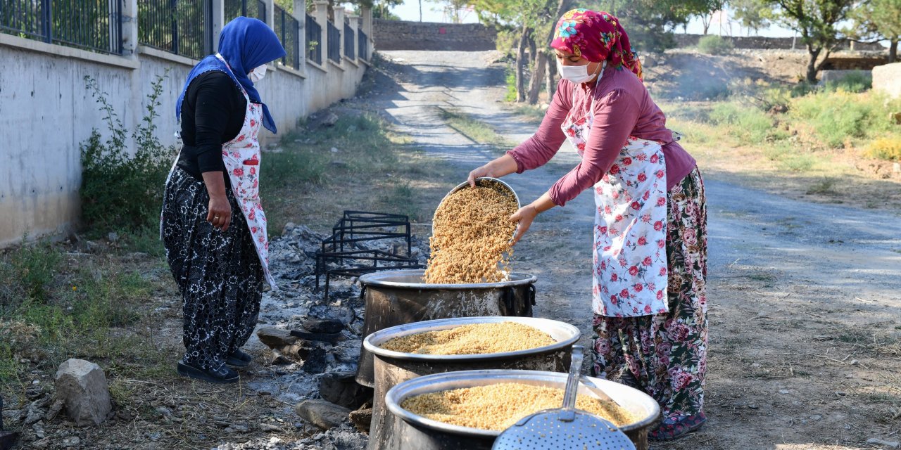BAŞKENT'TE TARIMSAL ÜRETİM SÖZLEŞMESİİLE İLK HASAT