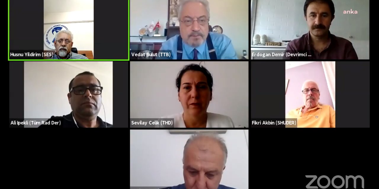 SAĞLIK MESLEK ÖRGÜTLERİ'NDEN ORTAK AÇIKLAMA: "SAĞLIK ÇALIŞANLARI KENDİÇALIŞMA HAKKI İÇİN EYLEMLİ MÜCADELEYE HAZIR"