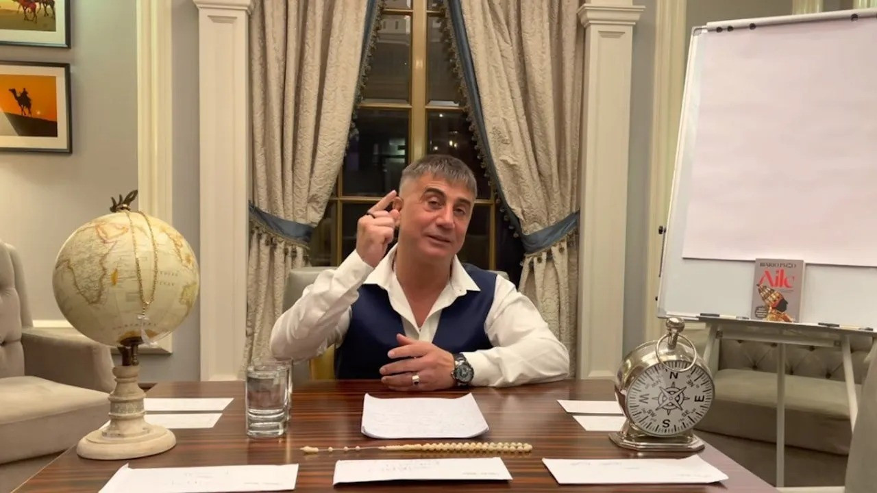 "Namusu maaşı kadar olan gazeteciler" diye seslendi! Sedat Peker bombayı patlattı! "Birleşik Arap Emirlikleri'nden bazı iş adamları..."