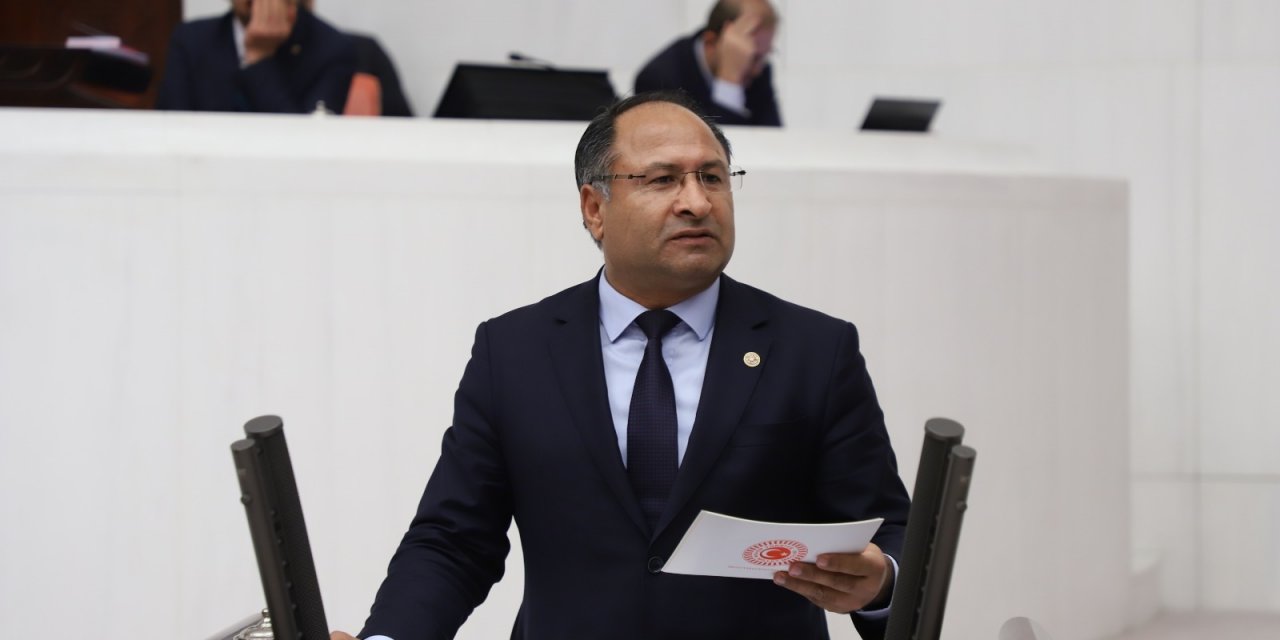 ''100 BİN AİLE KİRALIK EV BULAMIYOR''