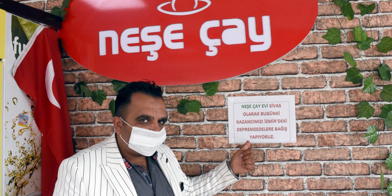 Çayevinin 1 günlük geliri, İzmir'deki depremzedelere gidecek