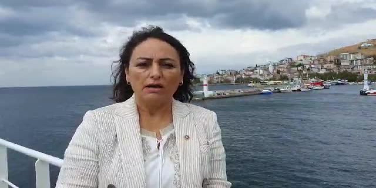 Adana Milletvekili, TBMM Müsilaj Sorununu Araştırma Komisyonu Üyesi Müzeyyen Şevkin Büyükadadan Marmara' aya daldı: MÜSİLAJ YÜZEYDEN TEMİZLENDİ ANCAK DENİZ DİBİNDE CANLILARIN ÜZERİNİ KAPLAMIŞ DURUMDA