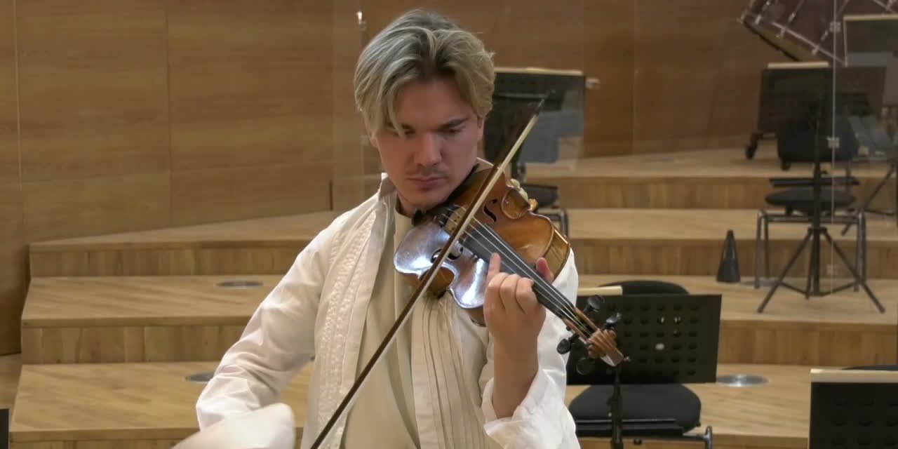 CSO'NUN 2021-2022 SEZONU YURY REVİCH KONSERİİLE AÇILDI