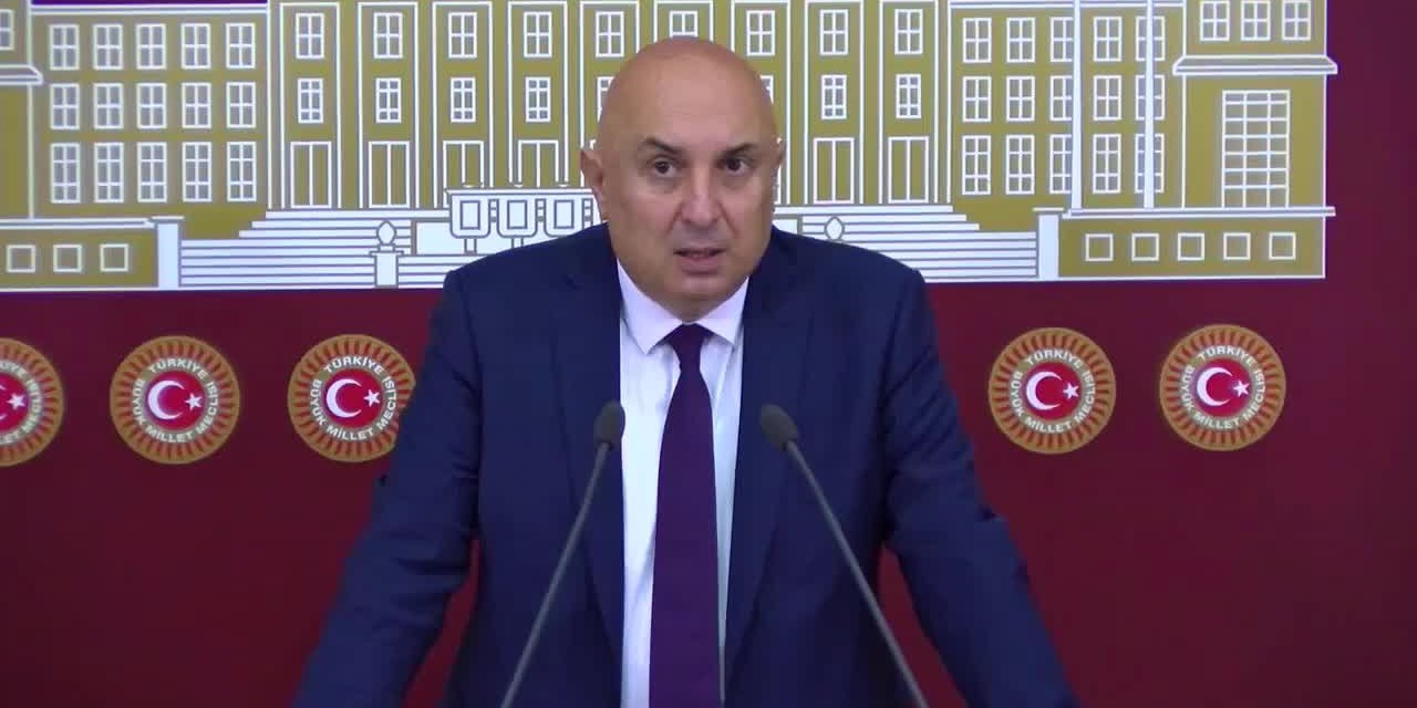 CHP'Lİ ÖZKOÇ: "TÜRKİYE'DE KAÇ IŞID, EL KAİDE, EL NUSRA MİLİTANI VAR? NE KADAR AFGAN AJANI ELİNİ KOLUNU SALLAYARAK DOLAŞIYOR?"