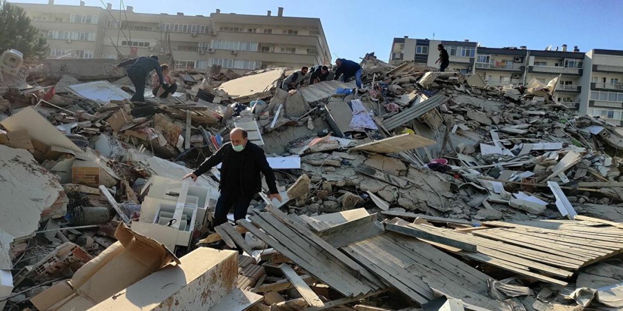 Depremde, can kaybı 60 oldu, 940 da yaralı