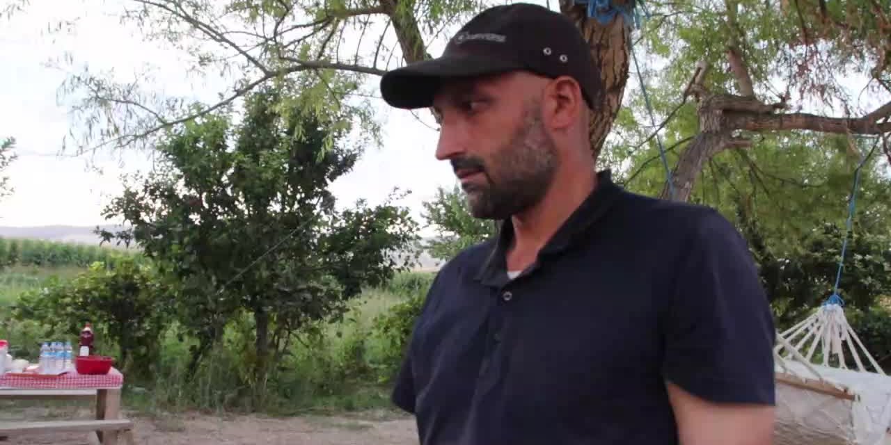 Türkiye'de çalışan Afgan Seyit, ailesi için çok endişeli: "Taliban çok ölüdürecek."