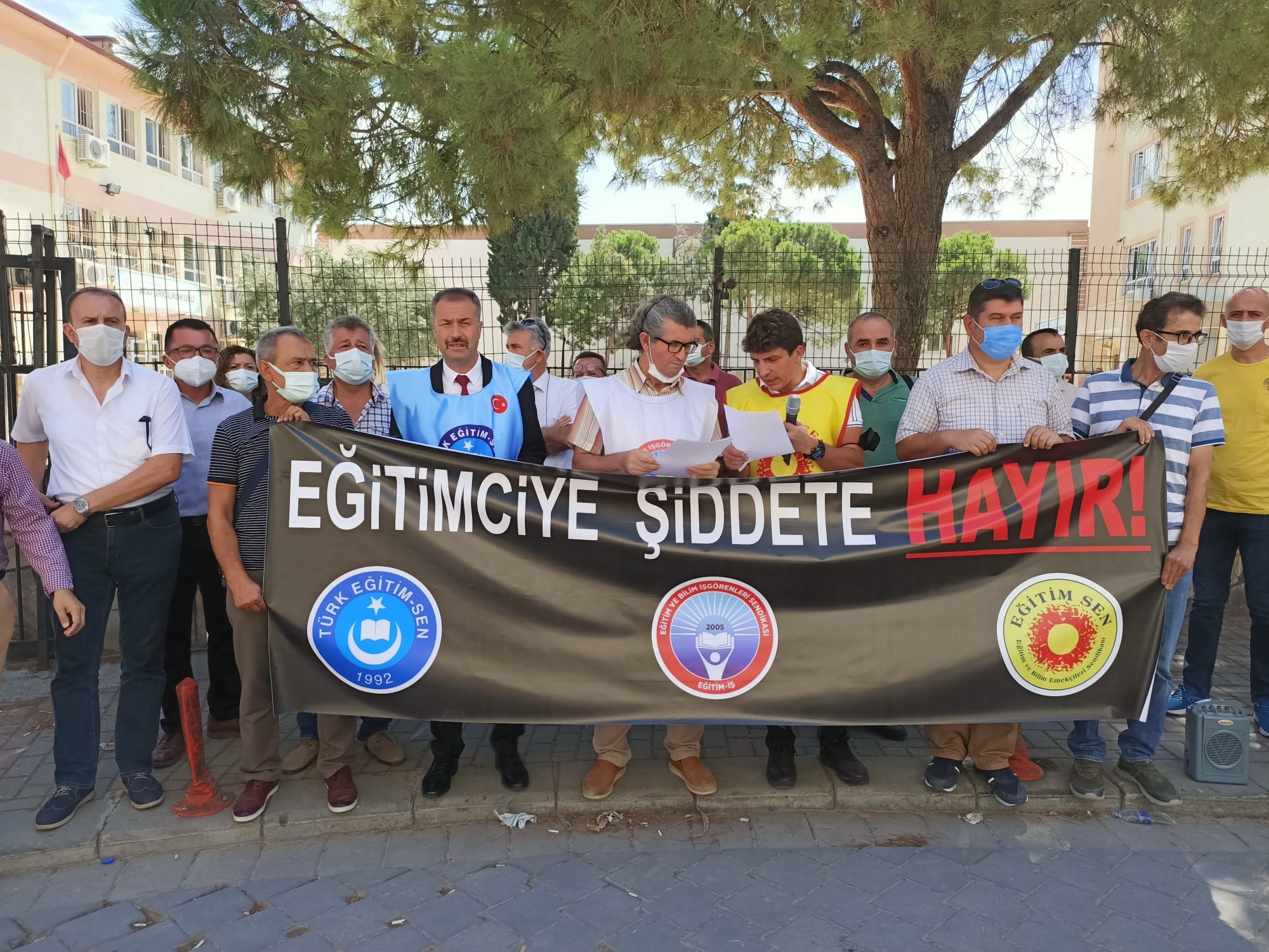 Kaybolan oyuncağını bulmadı diye... Denizli'de öğretmene şiddet