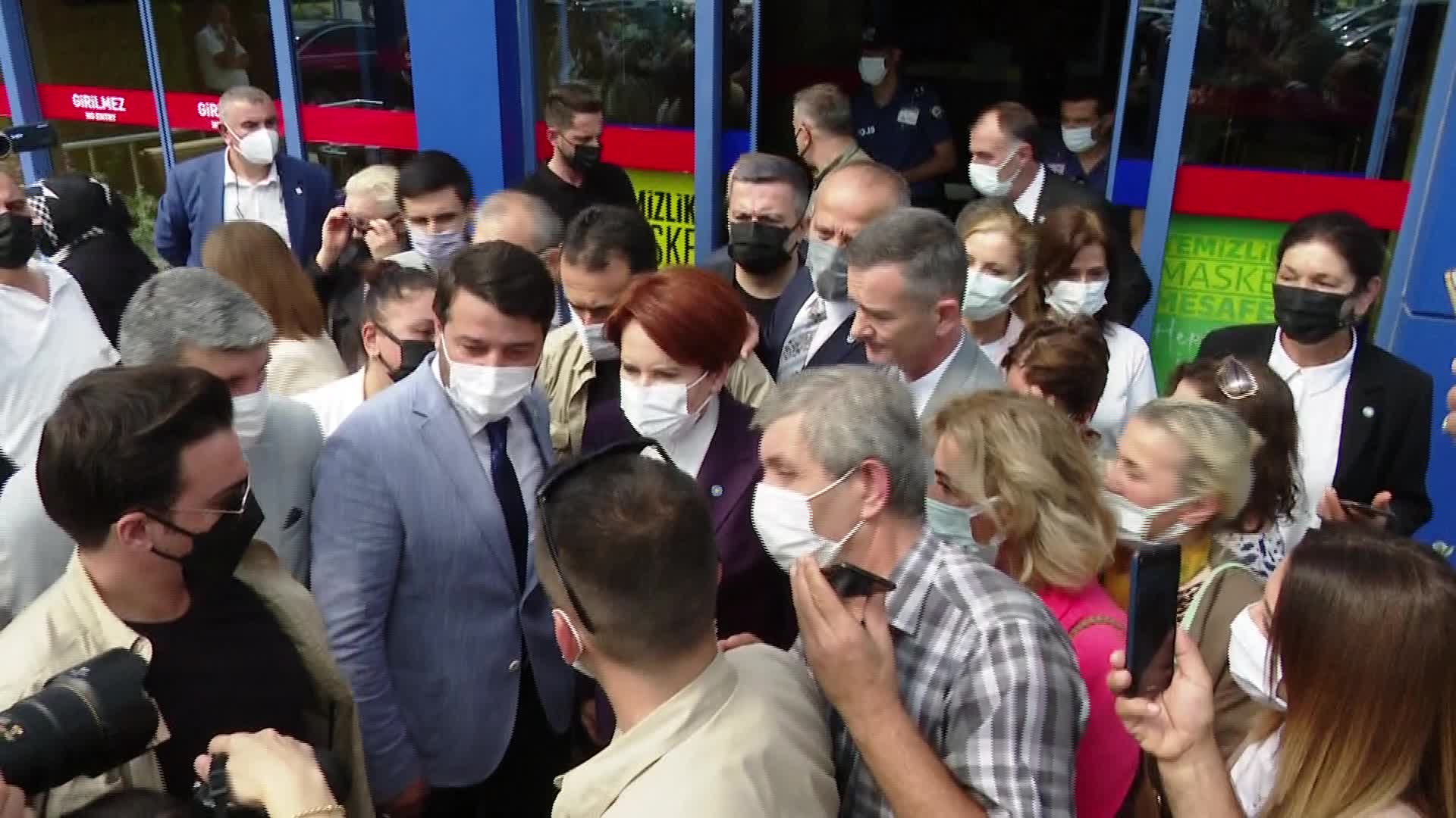 İYİ Parti lideri Akşener, Trabzon'da sloganlarla karşılandı