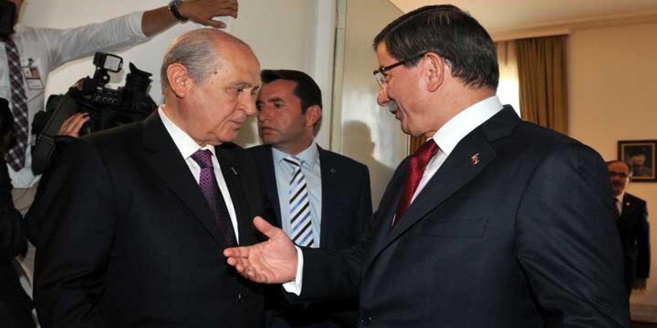 Davutoğlu'ndan Bahçeli'ye tavsiye: Sayın Devlet Bahçeli, bölücülükle mücadele etmek istiyorsa,