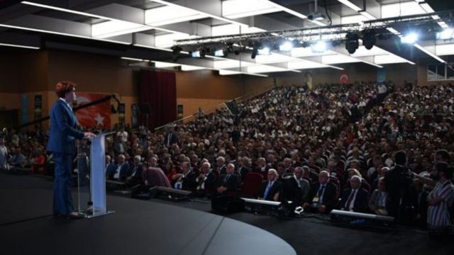 İYİ Parti'den cumhurbaşkanı adaylığı açıklaması: "Tıkaç olmayacağız!"