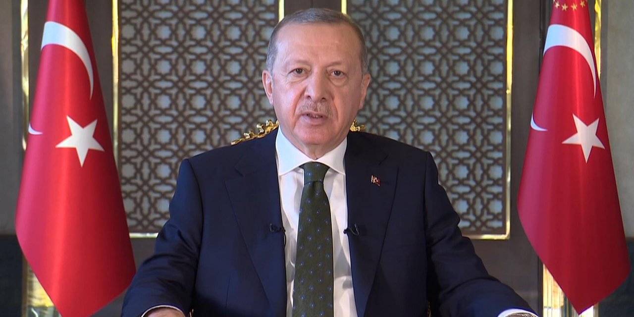 Erdoğan: Irkçı terörizm, veba gibi yayılmakta kimi zaman devlet başkanlığı seviyesinde himaye görmektedir