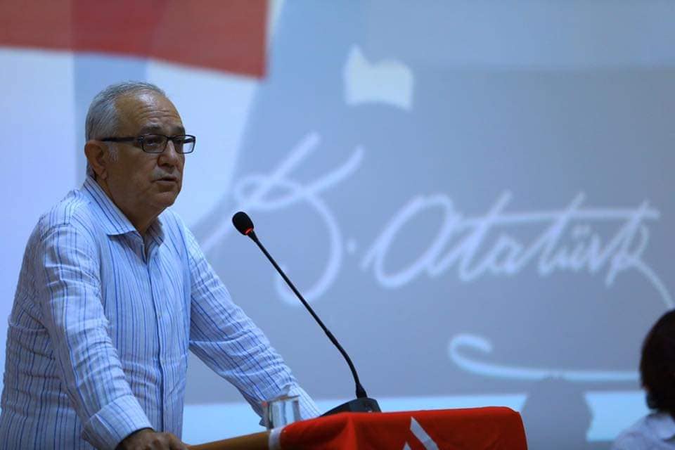 CHP’li Zeybekoğlu'ndan AKP'li Mete'ye: "Bol keseden sallıyorsun"