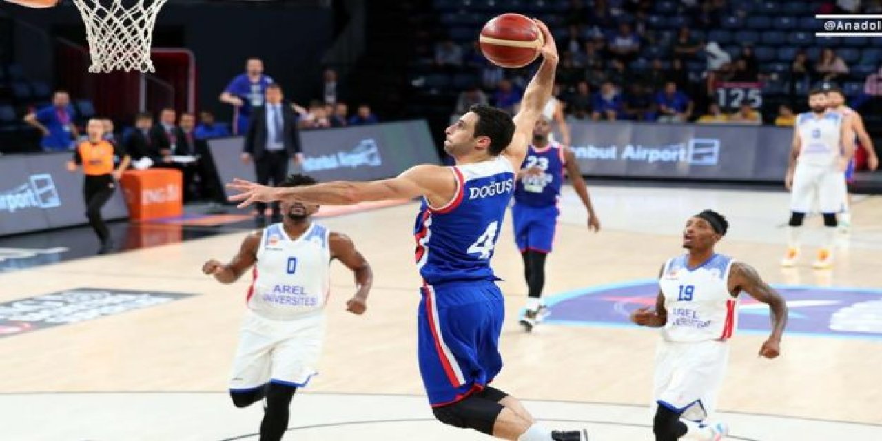 Anadolu Efes - Büyükçekmece Basketbol: 98-79