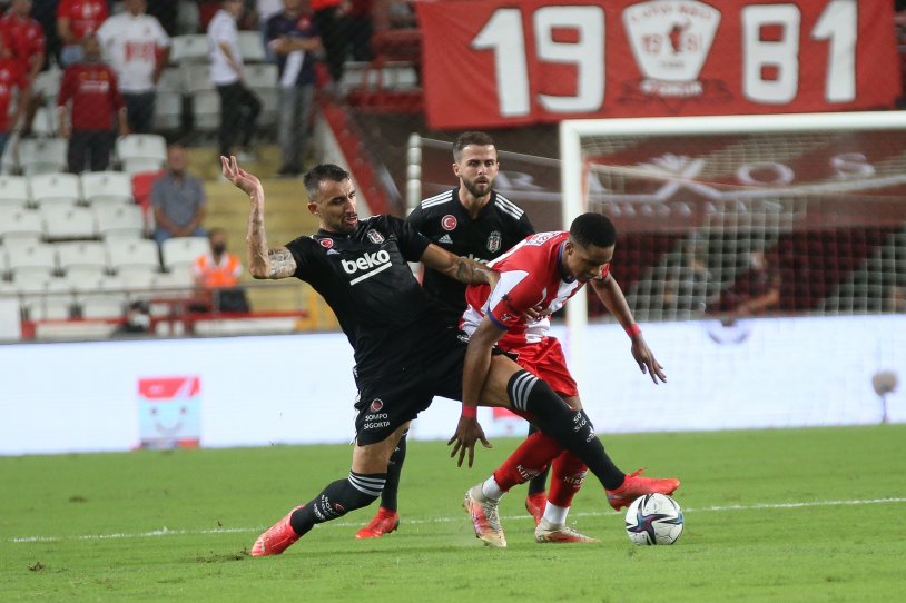 Beşiktaş- Antalyaspor maçının kazananı belli oldu