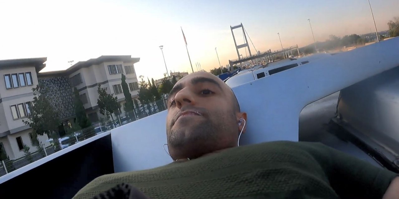 Kendi hayatını ve metrobüs sürüş güvenliğini tehlikeye attı